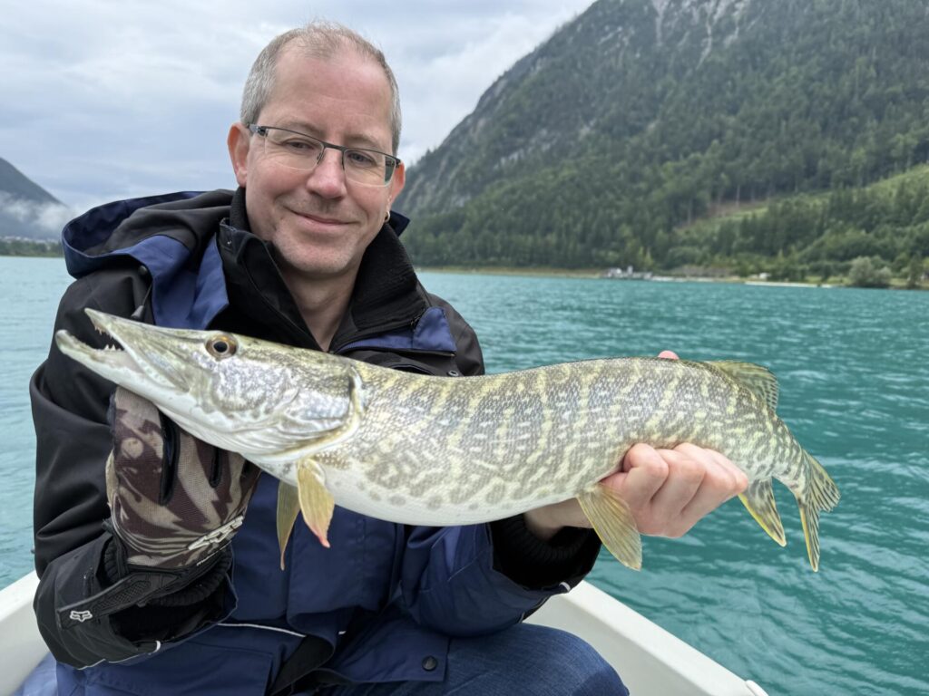 Petri Heil zu deinen Hechten & Barschen, Stefan. Schau gern mal in Italien vorbei...